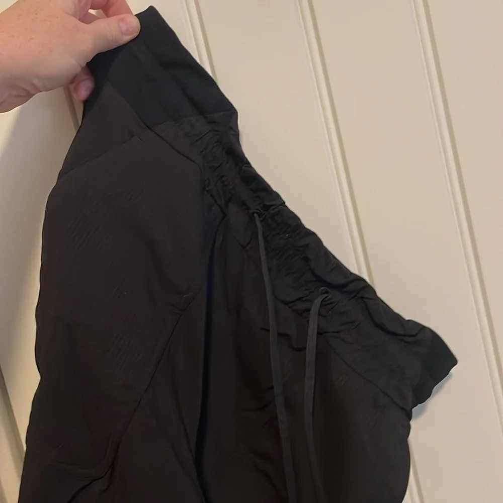 Lululemon Beyond the Studio Pant Slim high rise  Black size 6